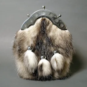 Possum Fur Dress Sporran with Bullseye Cantle